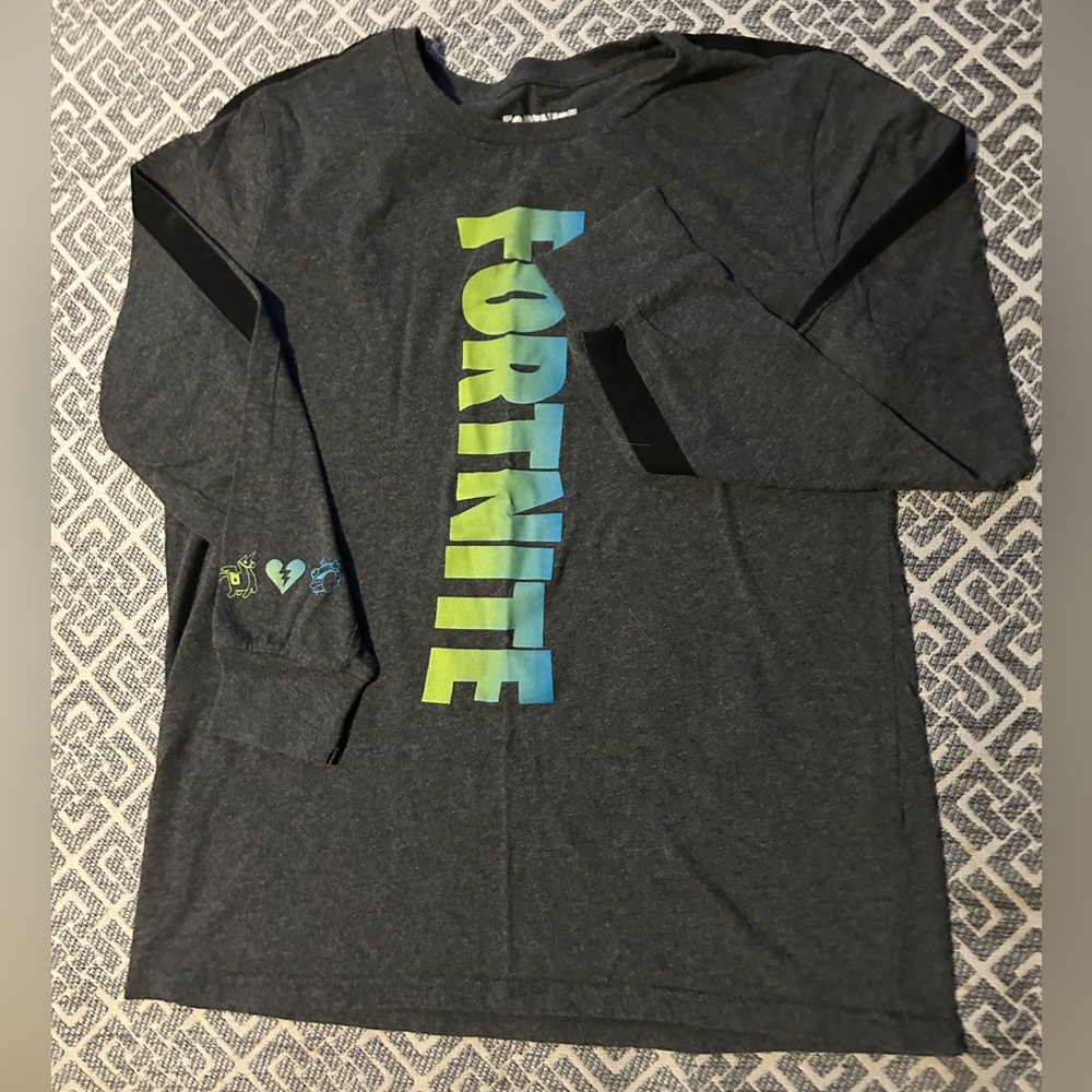 XL Fortnite long sleeve t-shirt - Picture 1 of 4
